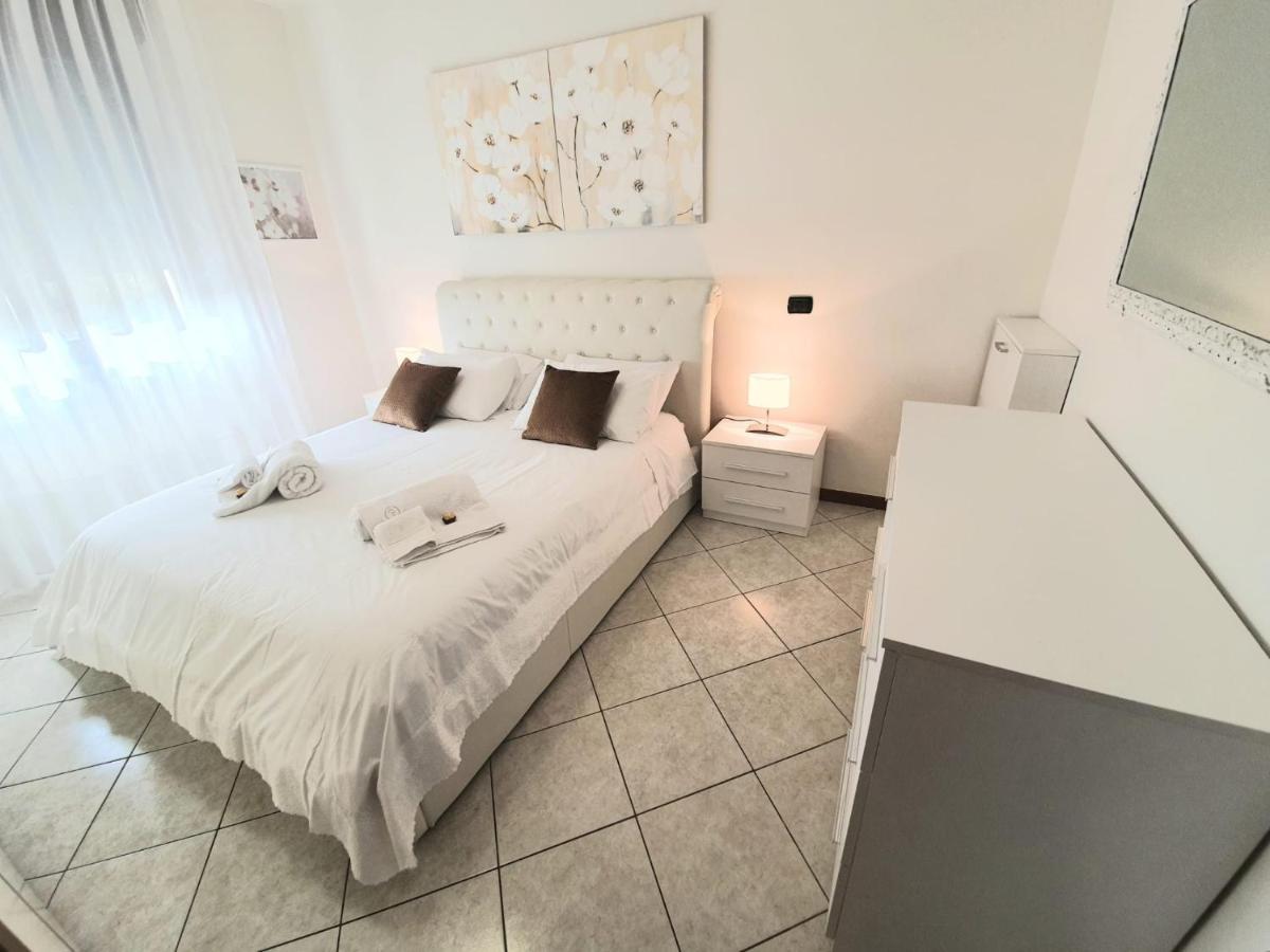 Appartamento Diamantina Desenzano del Garda Ngoại thất bức ảnh