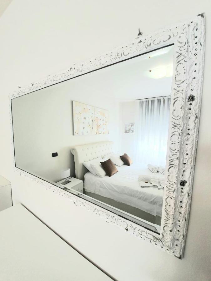 Appartamento Diamantina Desenzano del Garda Ngoại thất bức ảnh